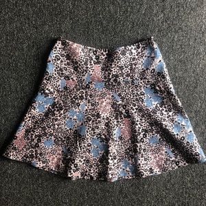 LOFT Pleated Skirt w/ Floral Print 🌸